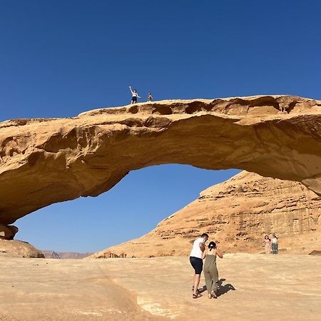 Maraheb Luxury Camp Hotel Wadi Rum Bagian luar foto