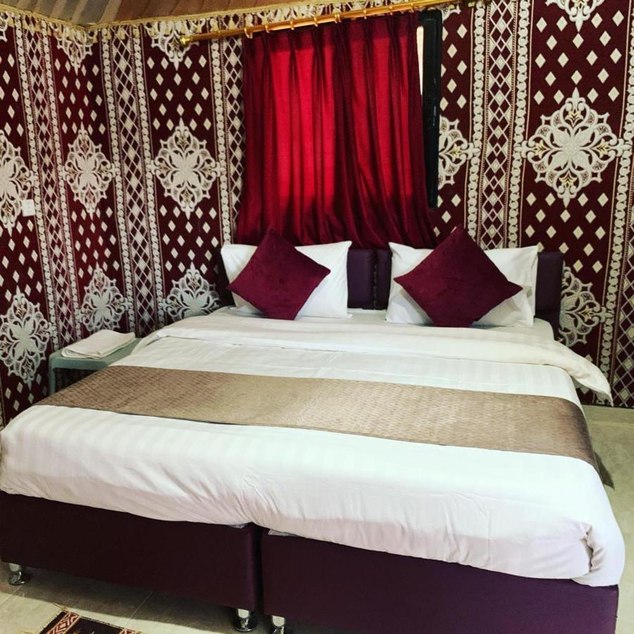 Maraheb Luxury Camp Hotel Wadi Rum Bagian luar foto