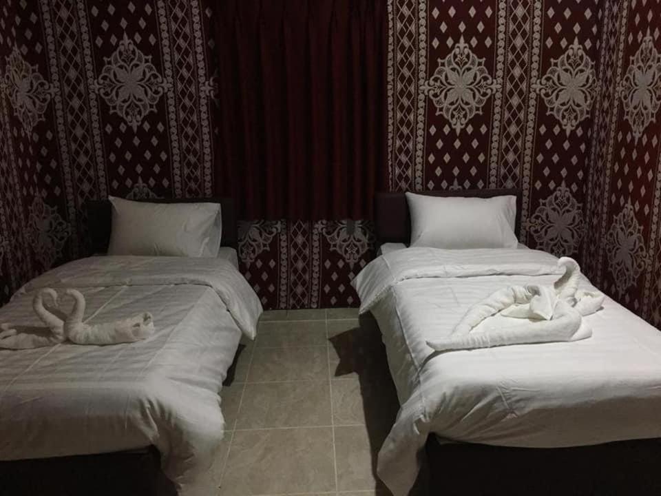 Maraheb Luxury Camp Hotel Wadi Rum Bagian luar foto