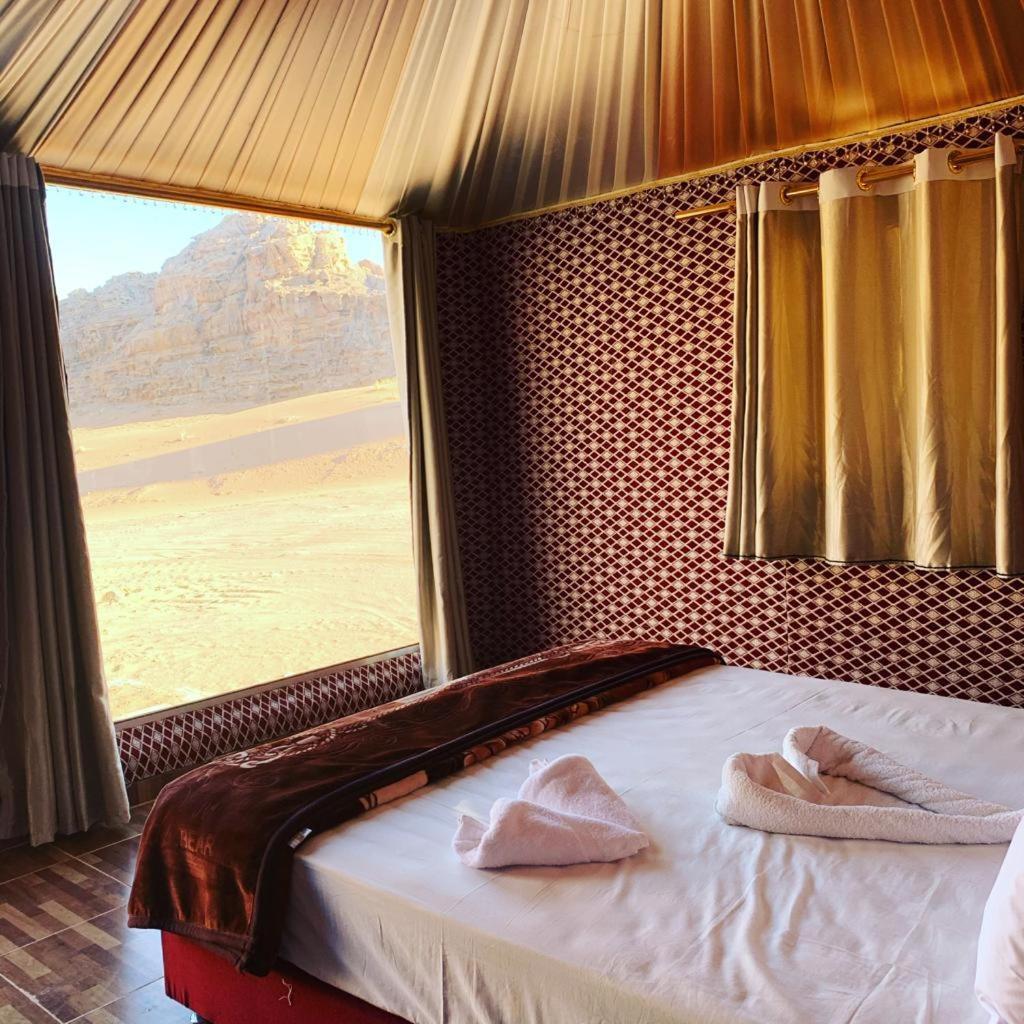 Maraheb Luxury Camp Hotel Wadi Rum Bagian luar foto