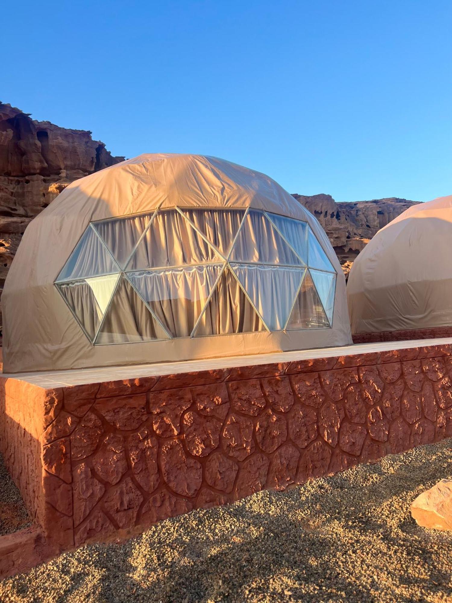 Maraheb Luxury Camp Hotel Wadi Rum Bagian luar foto