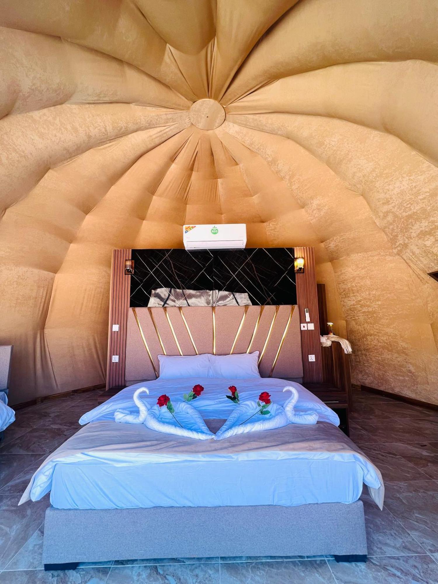 Maraheb Luxury Camp Hotel Wadi Rum Bagian luar foto