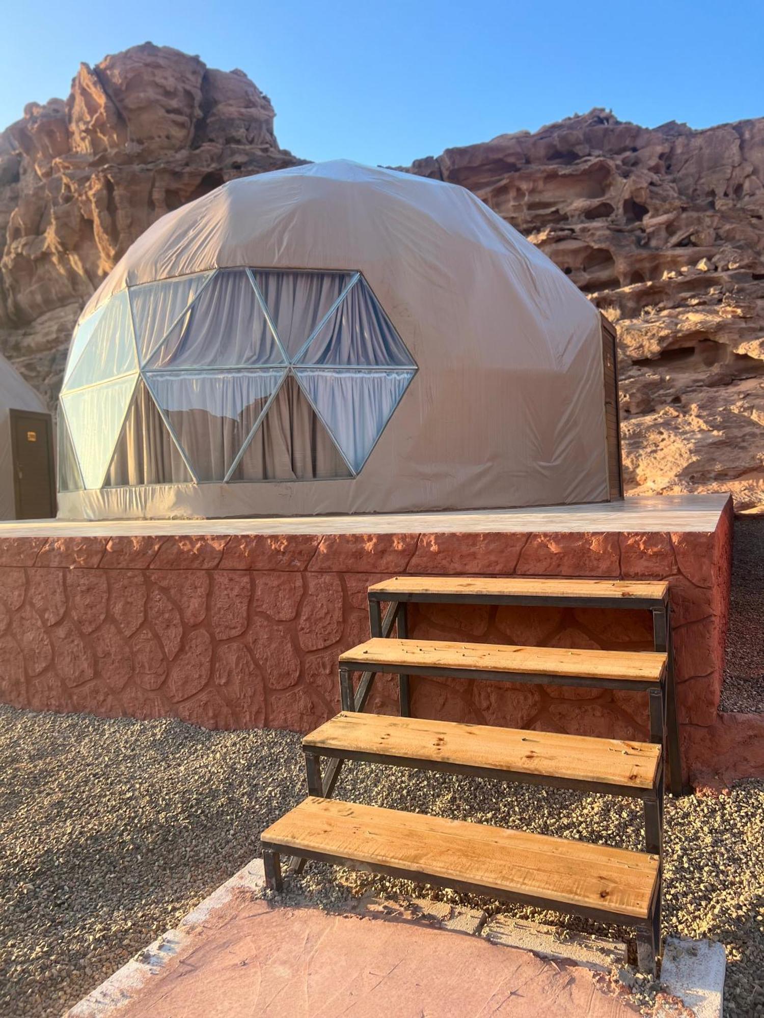 Maraheb Luxury Camp Hotel Wadi Rum Bagian luar foto